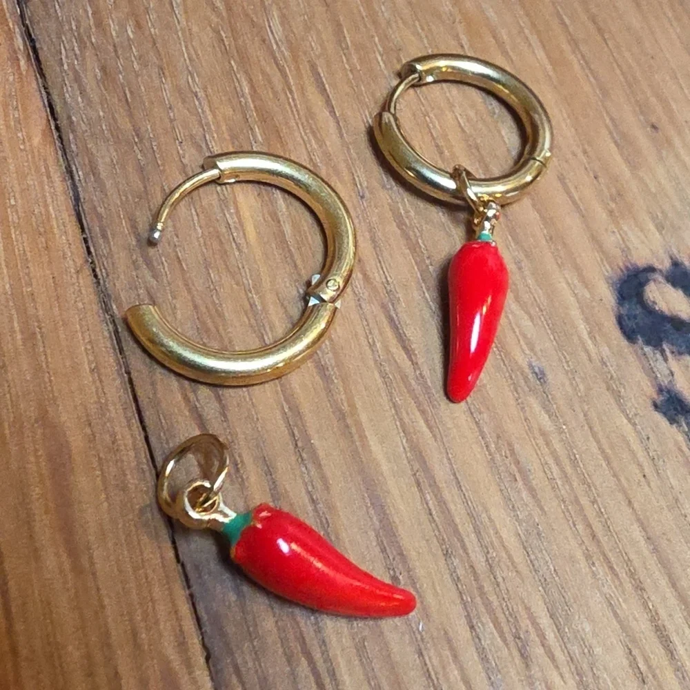 ModCloth Red Chili Pepper Hoop Earrings Food Fun | NWOT
